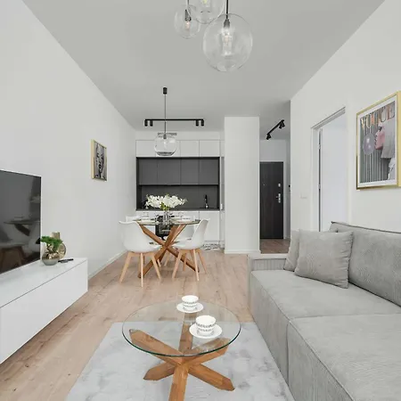 Daire Przytulny Z Parkingiem We Wroclawiu By Renters *
