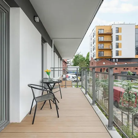 Przytulny Z Parkingiem We Wroclawiu By Renters Daire *